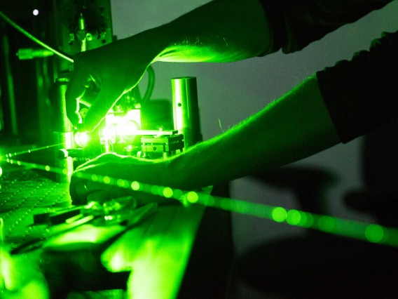 green light in a lab